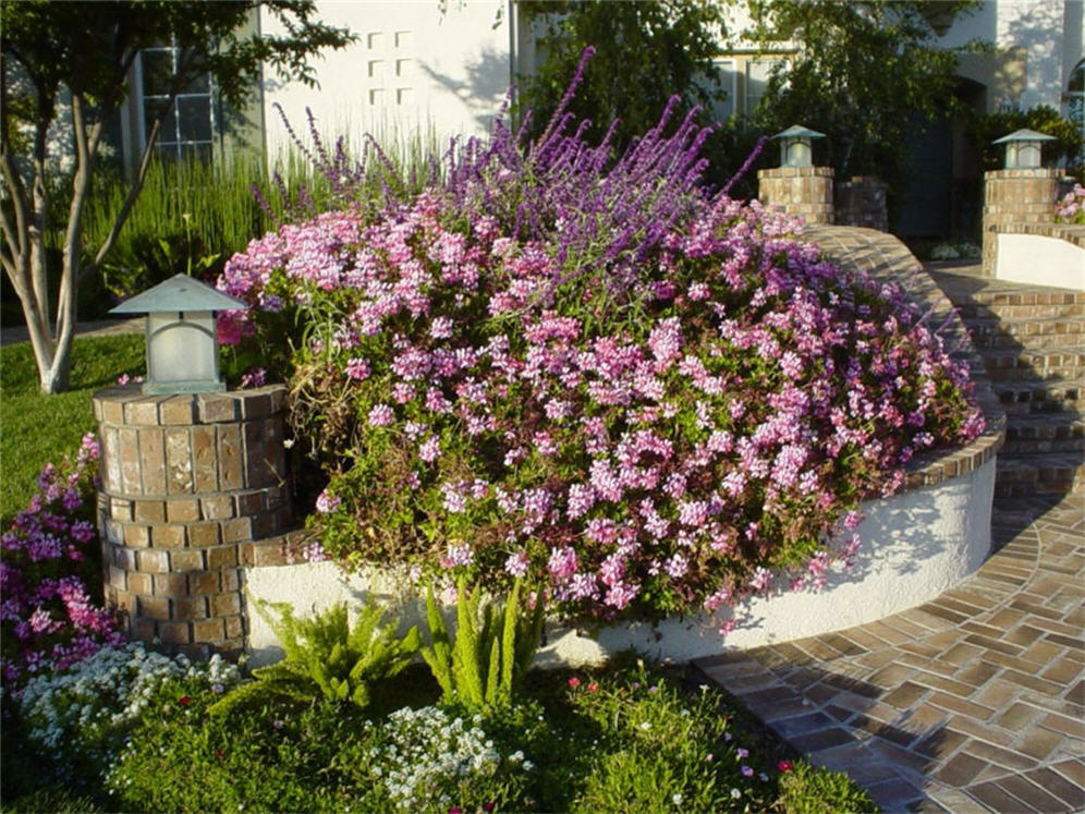 Brick Capped Planter