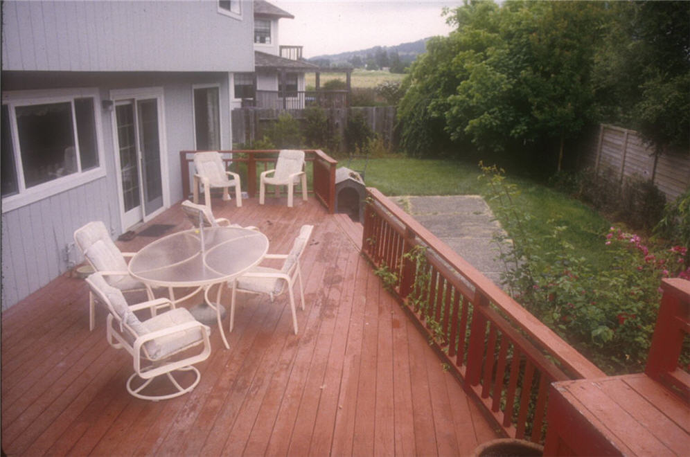 Deck with Railing